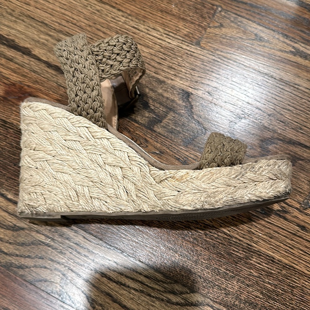 Steve Madden raffia wedges 6.5 - Picture 5 of 7